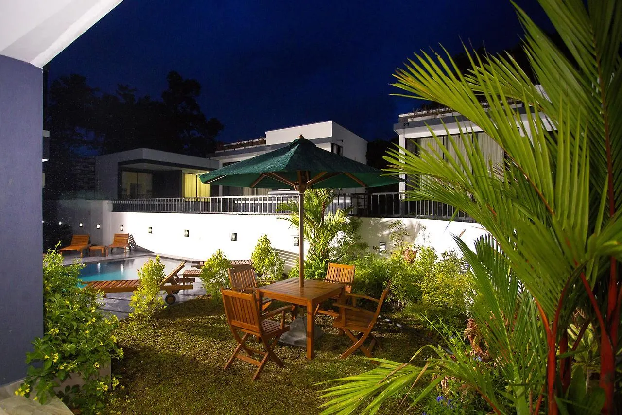 Royal Mansions Luxury Villa Sirimalwatta