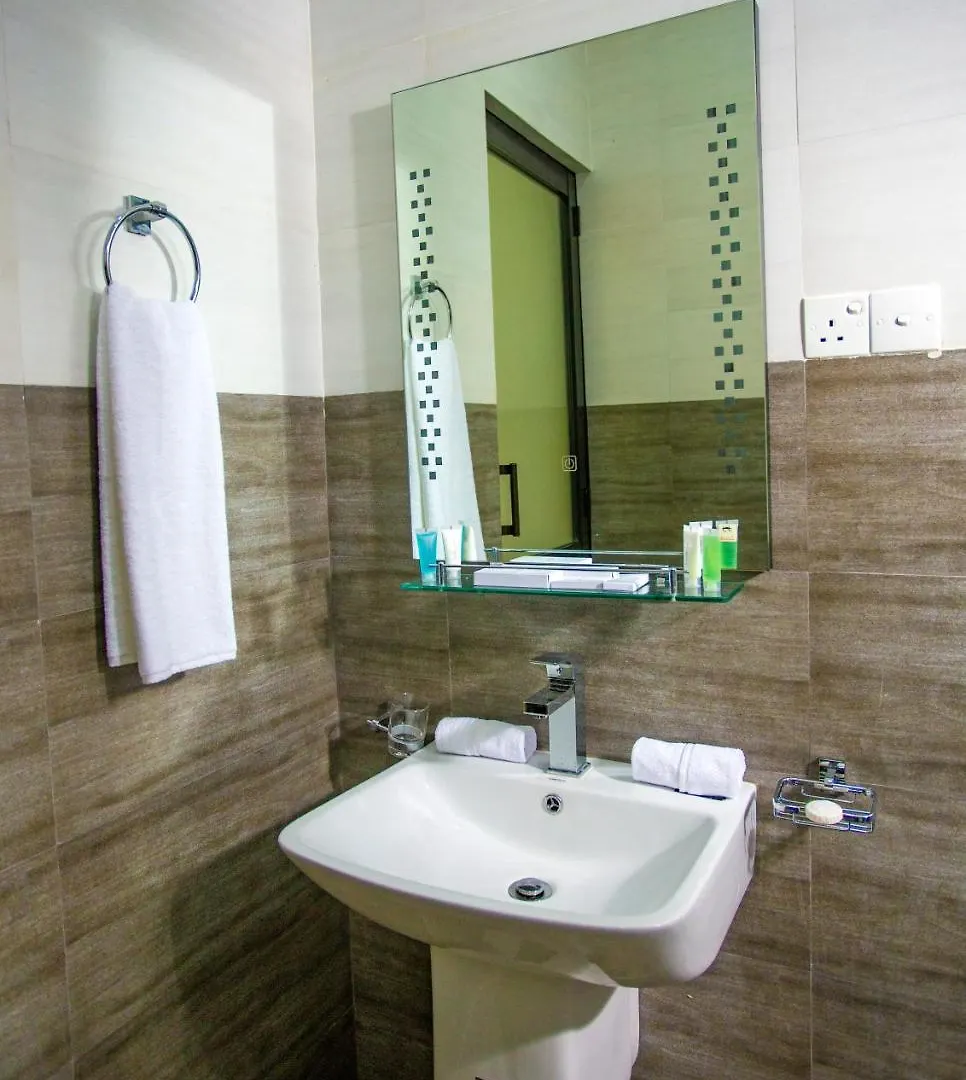 Royal Mansions Luxury Villa Sirimalwatta