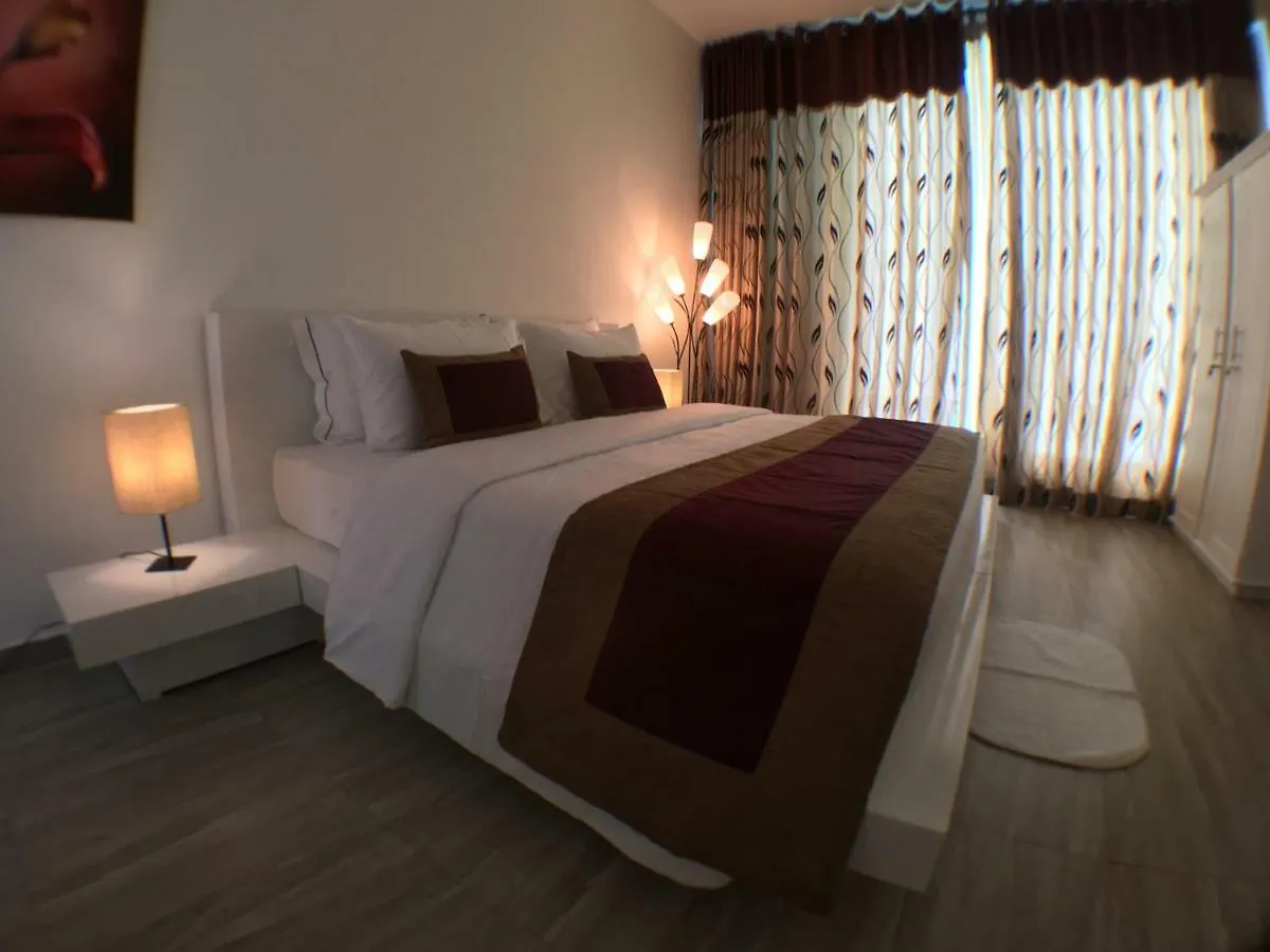 Royal Mansions Luxury Villa Sirimalwatta